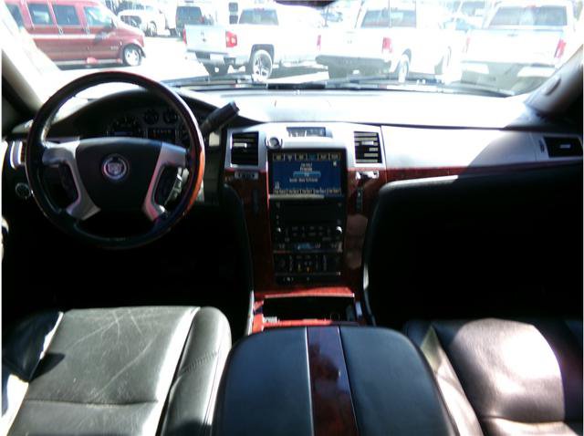 Used 2007 Cadillac Escalade AWD w/ Information Package image 6