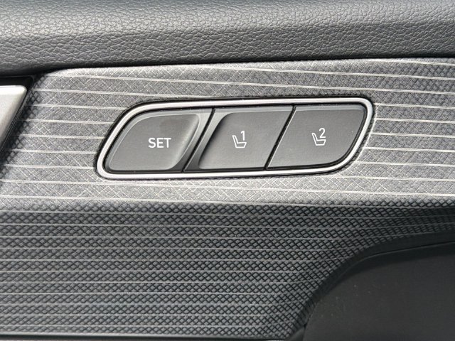 Used 2025 Hyundai Palisade Limited FWD image 38