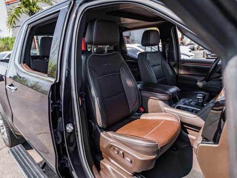 Used 2023 GMC Sierra 1500 Denali w/ Denali Reserve Package RWD image 32