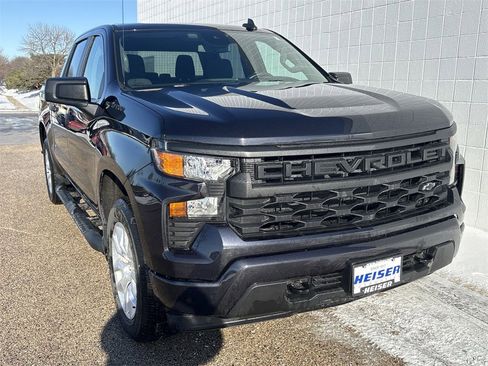 Used 2023 Chevrolet Silverado 1500 Custom image 14