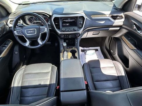 Used 2019 GMC Acadia Denali w/ Technology Package FWD image 9