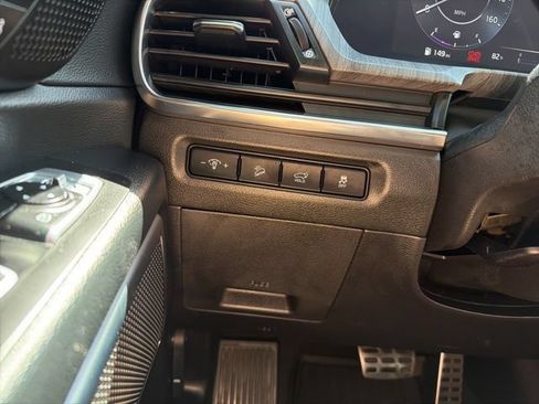 Used 2024 Kia Telluride SX Prestige w/ Towing Package AWD/4WD image 13