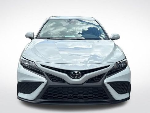 Used 2022 Toyota Camry SE AWD/4WD image 10