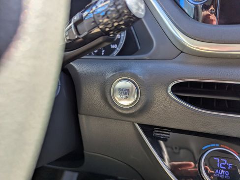 Used 2023 Hyundai Sonata SEL image 18