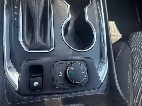 Used 2018 Chevrolet Traverse LT AWD/4WD image 30