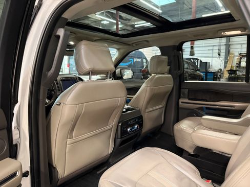Used 2018 Ford Expedition Max Limited w/ Equipment Group 301A AWD/4WD image 32