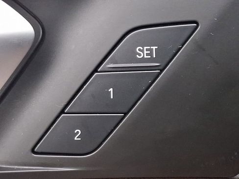 Used 2021 BMW X5 xDrive40i w/ Convenience Package image 28