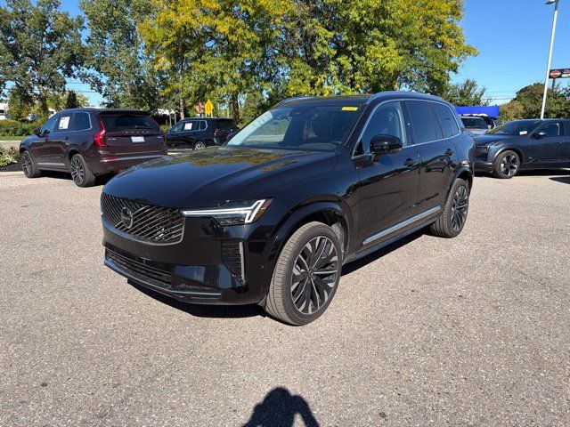 Used 2026 Volvo XC90 B6 Plus w/ Protection Package Premier AWD/4WD image 1