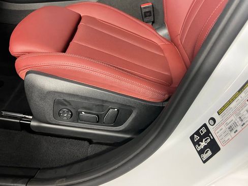 Used 2024 BMW X3 xDrive30i w/ Convenience Package w/ZPA image 26