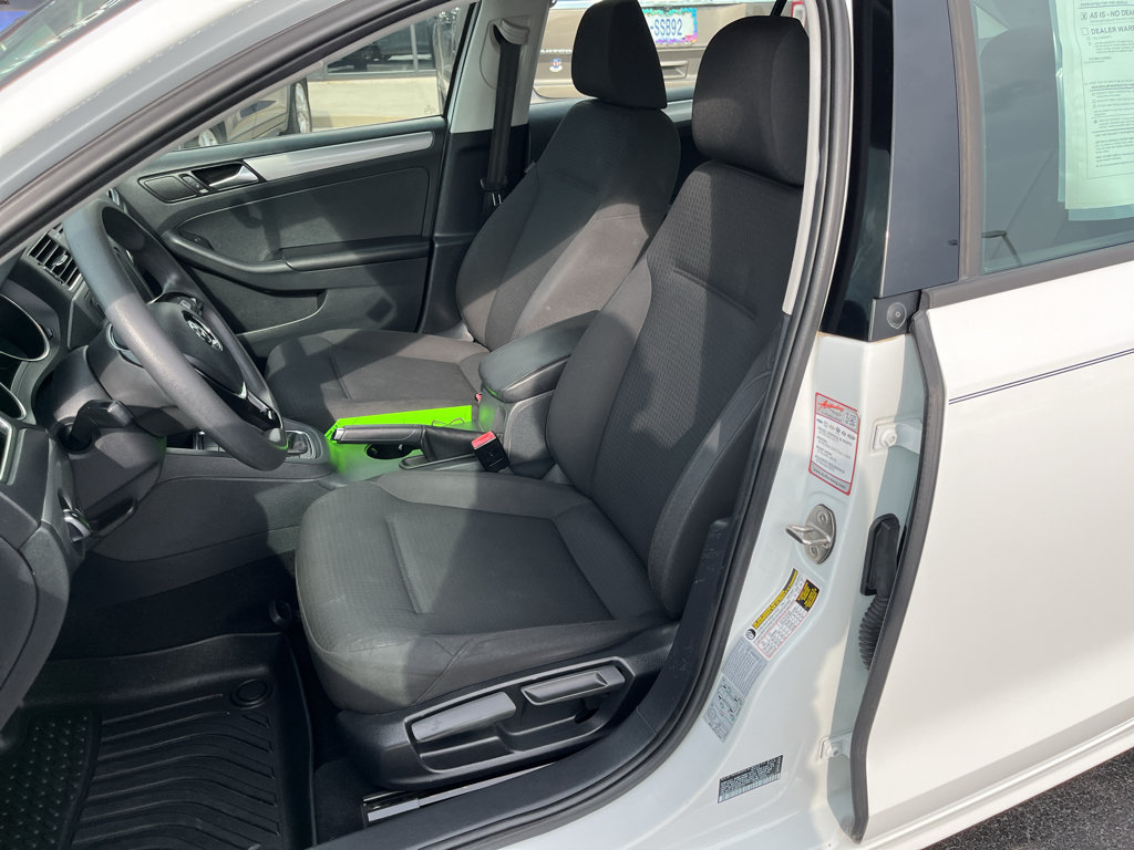 Used 2015 Volkswagen Jetta SE FWD image 27