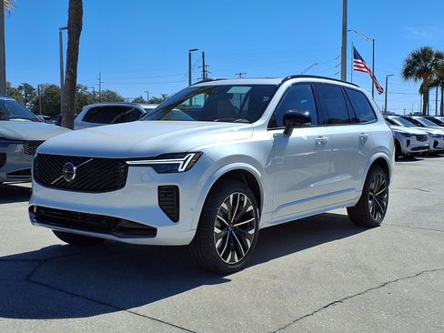 New 2026 Volvo XC90 B6 Ultra w/ Protection Package Premier image 3