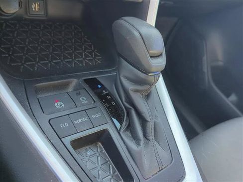 Used 2024 Toyota RAV4 XLE w/ Convenience Package FWD image 20