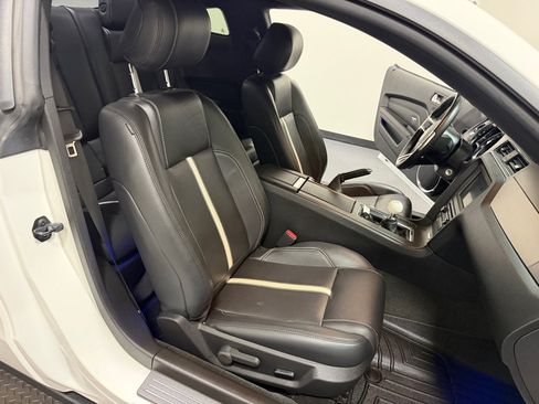 Used 2012 Ford Mustang GT Premium w/ Electronics Pkg RWD image 12