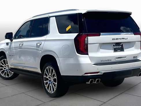 Used 2025 GMC Yukon Denali w/ Denali Reserve Package RWD image 12
