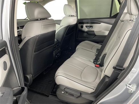 Used 2023 Honda Pilot Elite image 13