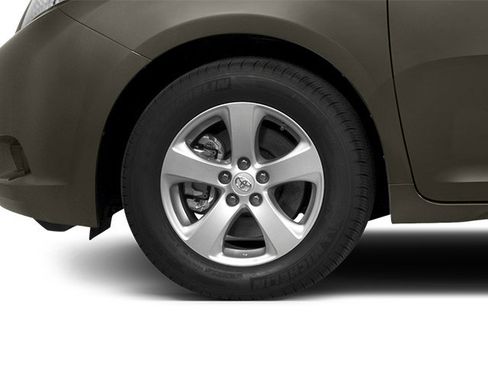 Used 2014 Toyota Sienna LE FWD image 11
