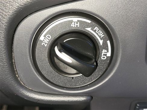 Used 2023 Nissan Frontier PRO-4X w/ Pro Convenience Package image 28