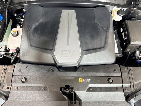 Used 2022 Kia EV6 Wind RWD image 28