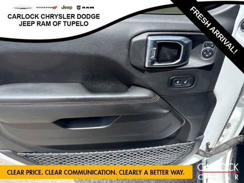 Used 2021 Jeep Gladiator Mojave AWD/4WD image 13