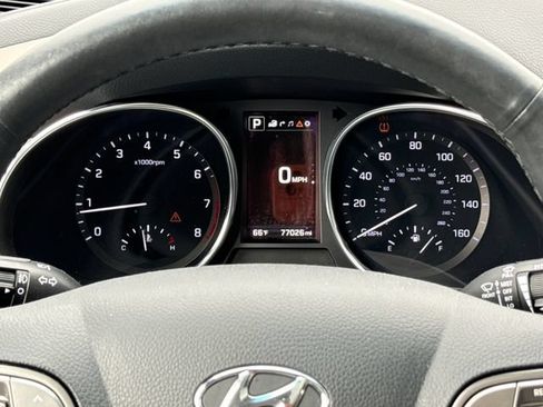 Used 2017 Hyundai Santa Fe Sport w/ 2.4L Tech Package 04 AWD/4WD image 12