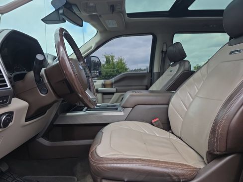 Used 2018 Ford F250 Limited w/ FX4 Off-Road Package AWD/4WD image 5