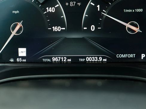 Used 2018 BMW 530i xDrive AWD/4WD image 46