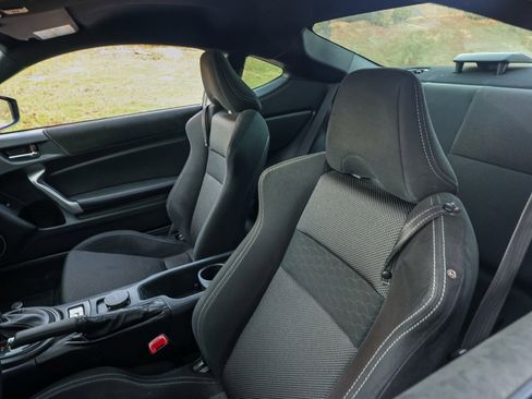 Used 2019 Toyota 86 image 40