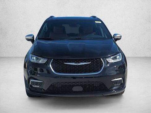 New 2026 Chrysler Pacifica Pinnacle image 6