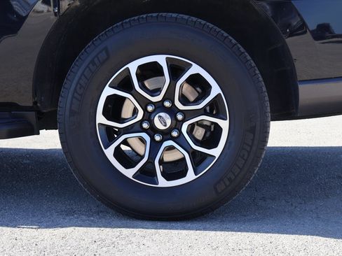 Used 2024 Ford Expedition Max XLT RWD image 8