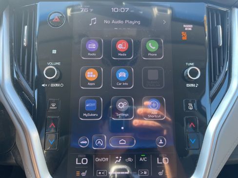 Used 2022 Subaru Outback Premium image 16