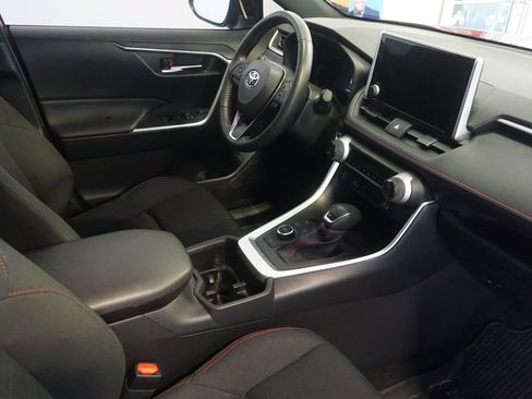 Used 2024 Toyota RAV4 SE w/ Weather & Moonroof Package AWD/4WD image 23