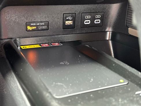 Used 2025 Toyota Camry SE FWD image 22