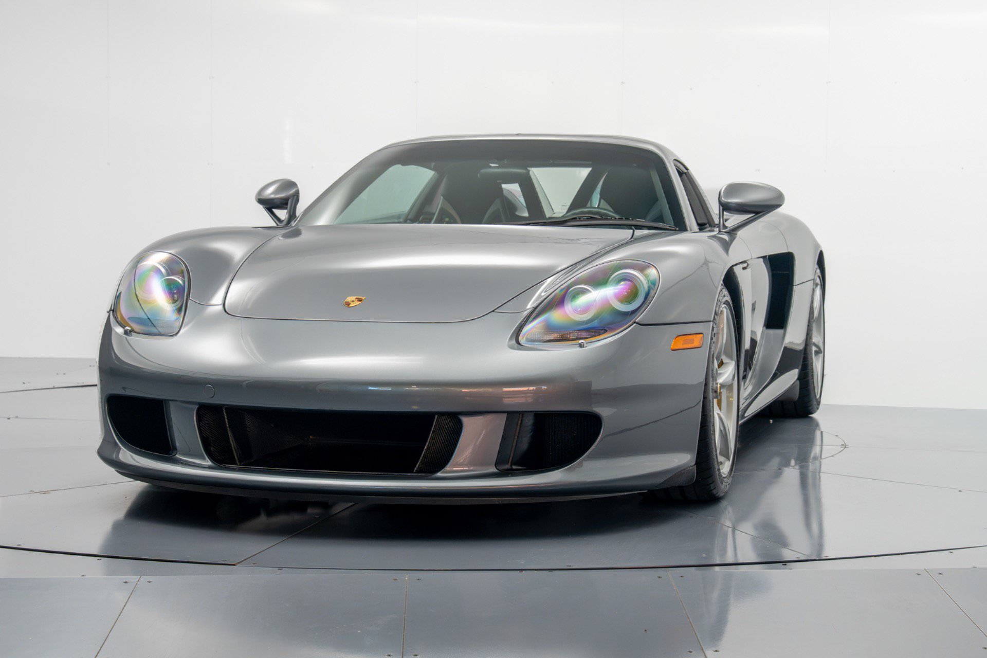 Used 2004 Porsche Carrera GT RWD image 55