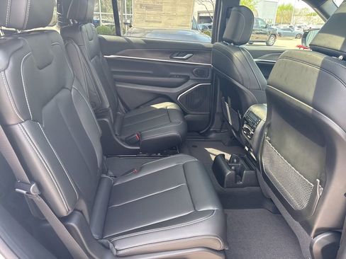 New 2026 Jeep Grand Cherokee L Limited AWD/4WD image 47