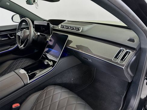 Used 2023 Mercedes-Benz S 580 4MATIC Sedan image 31