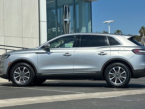 Certified 2021 Lincoln Nautilus FWD image 6