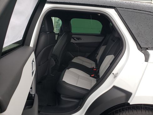 New 2026 Land Rover Range Rover Velar Dynamic SE image 11