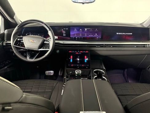 Used 2025 Cadillac Escalade V w/ LPO, ONYX Package AWD/4WD image 27