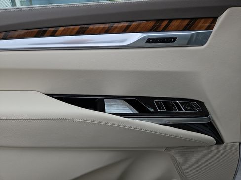 Certified 2025 Cadillac Escalade Sport Platinum AWD/4WD image 12