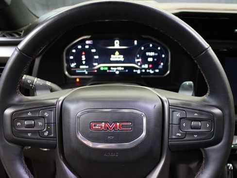 Used 2024 GMC Sierra 1500 AT4 w/ Technology Package AWD/4WD image 17