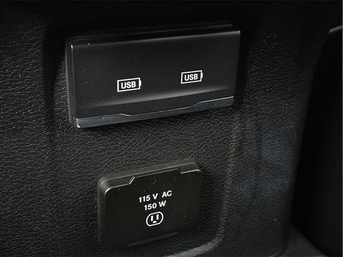 Used 2022 Jeep Wrangler Unlimited Sahara w/ Cold Weather Group image 10