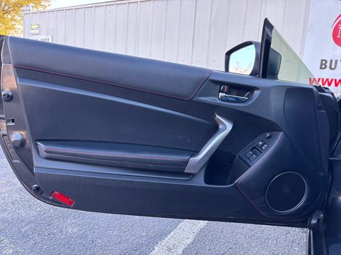 Used 2015 Scion FR-S image 38