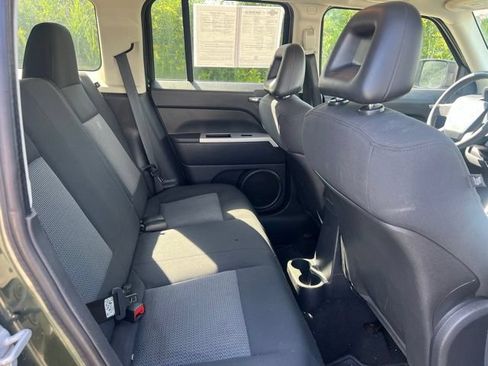 Used 2008 Jeep Patriot Sport FWD image 12