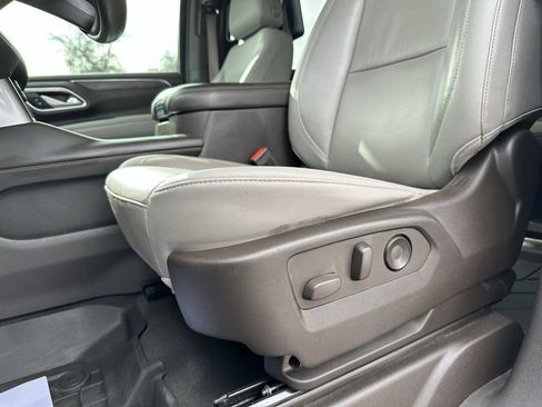 Used 2021 Chevrolet Suburban Z71 w/ Rear Media and Nav Package image 33