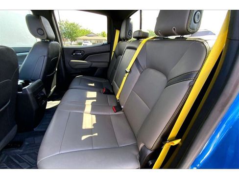 Used 2023 Chevrolet Colorado ZR2 w/ ZR2 Convenience Package III AWD/4WD image 28