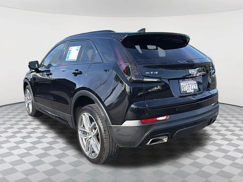 Used 2021 Cadillac XT4 Sport w/ Cold Weather Package FWD image 7