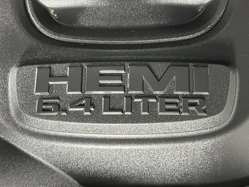 Used 2024 RAM 2500 Big Horn w/ Bed Utility Group image 10