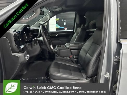 Certified 2025 GMC Sierra 1500 SLT AWD/4WD image 15