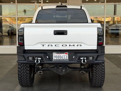 Used 2023 Toyota Tacoma TRD Off-Road AWD/4WD image 11
