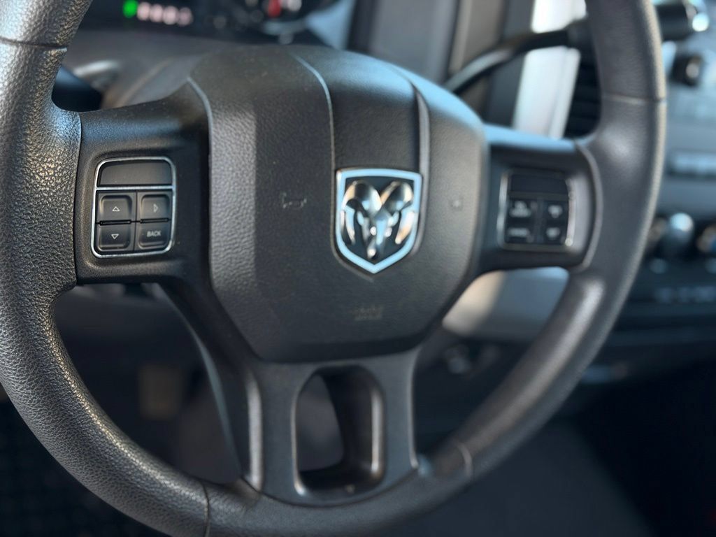 Used 2012 RAM 1500 Classic SLT w/ Popular Equipment Group AWD/4WD image 26